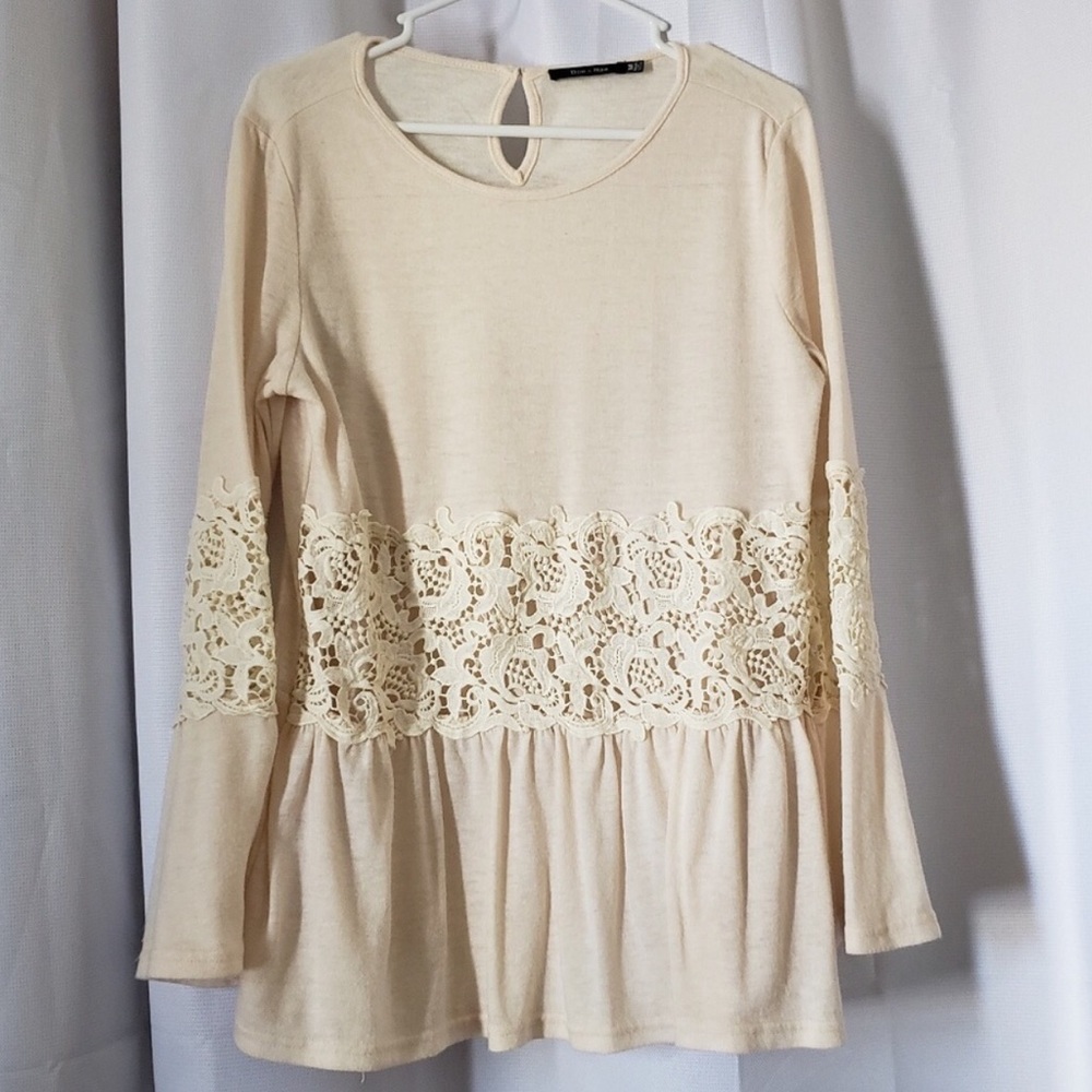 ✨Doe & Rae: Cream Bell Sleeve Shirt✨